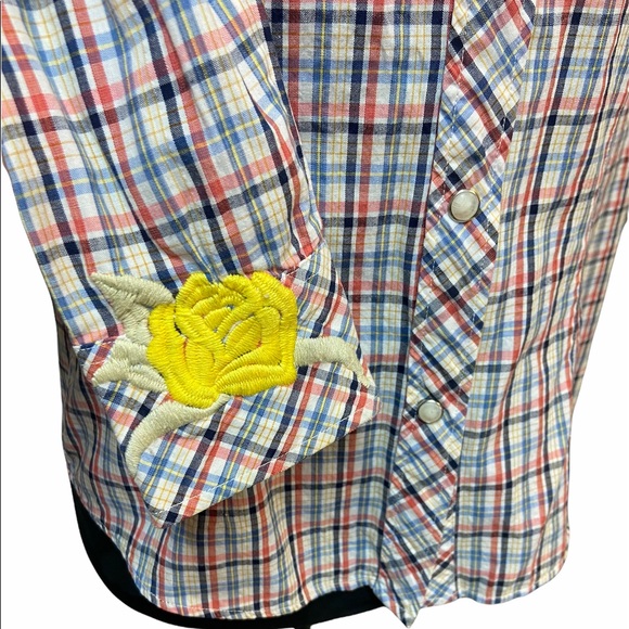 Vigoss embroidered western button down shirt - Picture 3 of 6